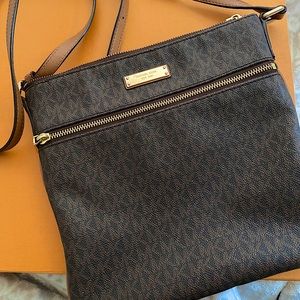 Michael Kors Crossbody Purse